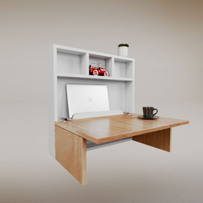 Luisa Cuadrado Desk