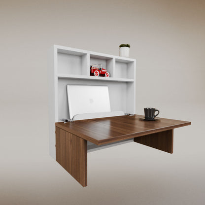 Luisa Cuadrado Desk