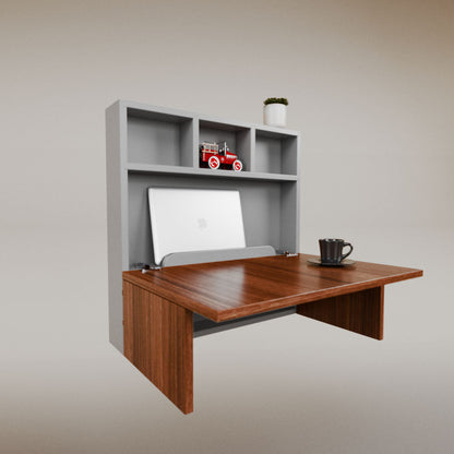 Luisa Cuadrado Desk