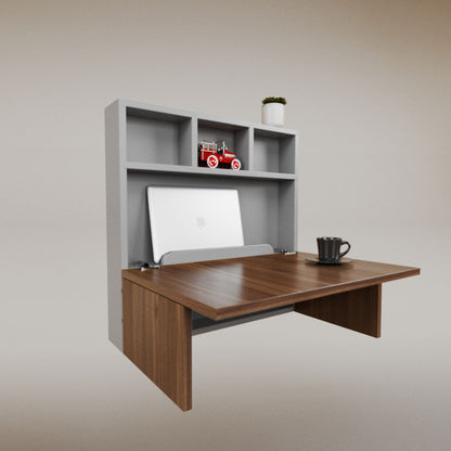 Luisa Cuadrado Desk