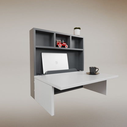 Luisa Cuadrado Desk