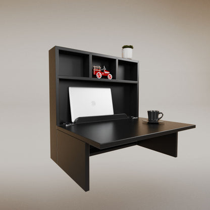 Luisa Cuadrado Desk