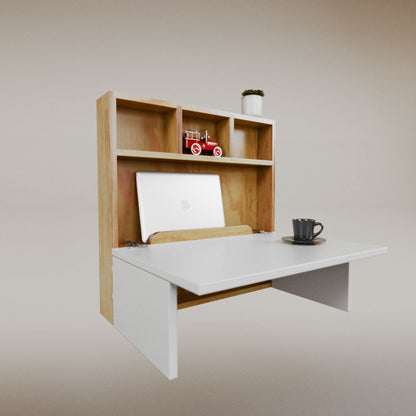Luisa Cuadrado Desk