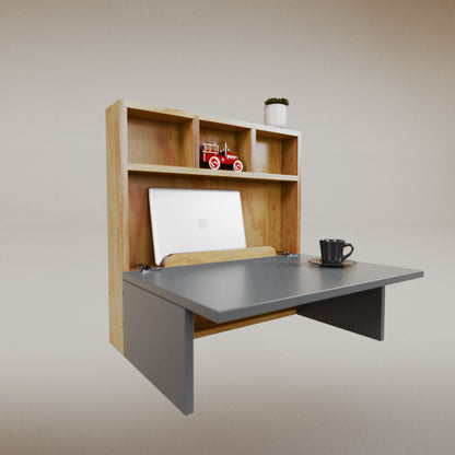 Luisa Cuadrado Desk