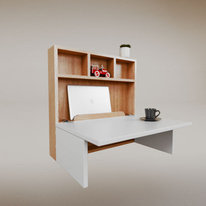 Luisa Cuadrado Desk