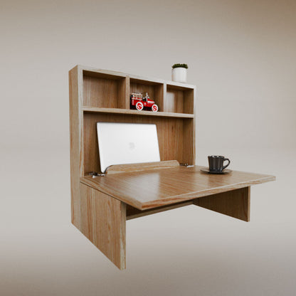 Luisa Cuadrado Desk
