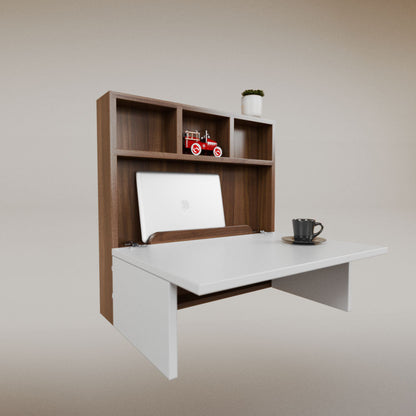 Luisa Cuadrado Desk