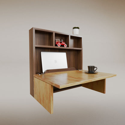 Luisa Cuadrado Desk