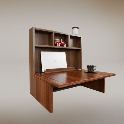 Luisa Cuadrado Desk